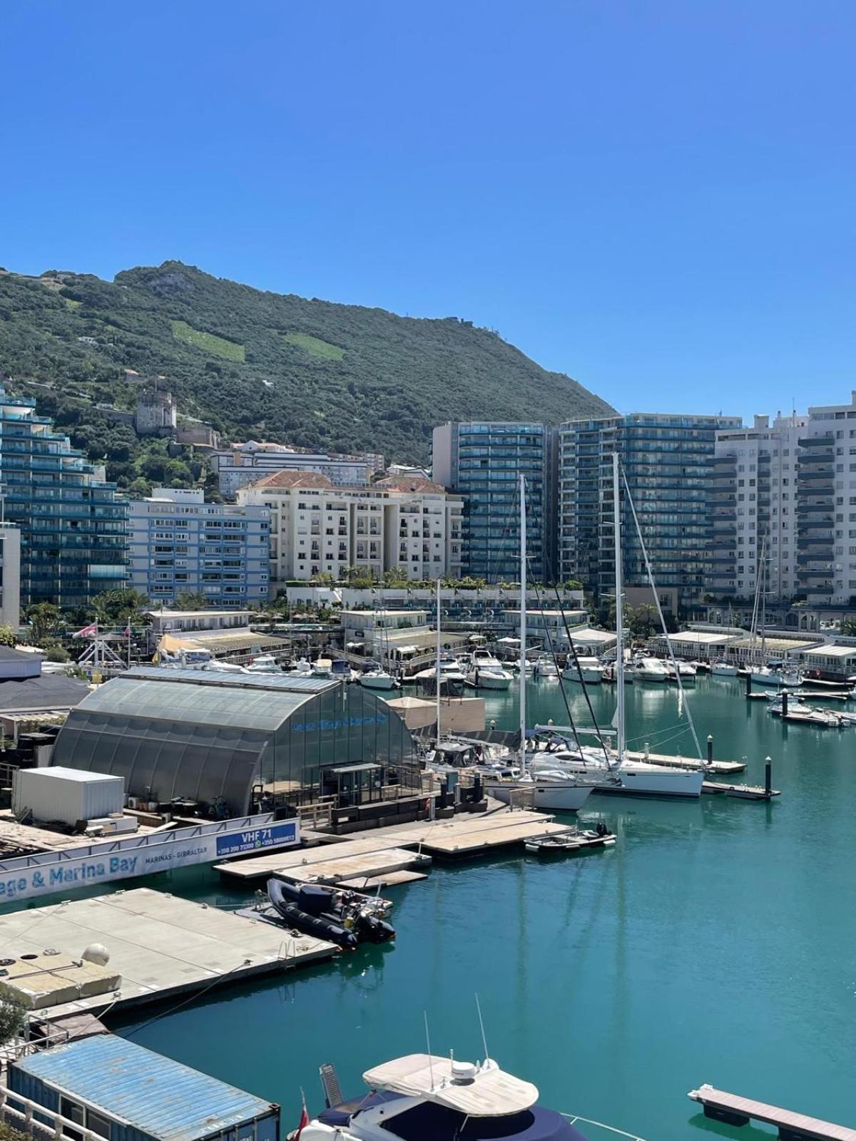 Marina Club Luxury Private Studio With Pool And Incredible Views Gibraltar Exterior foto
