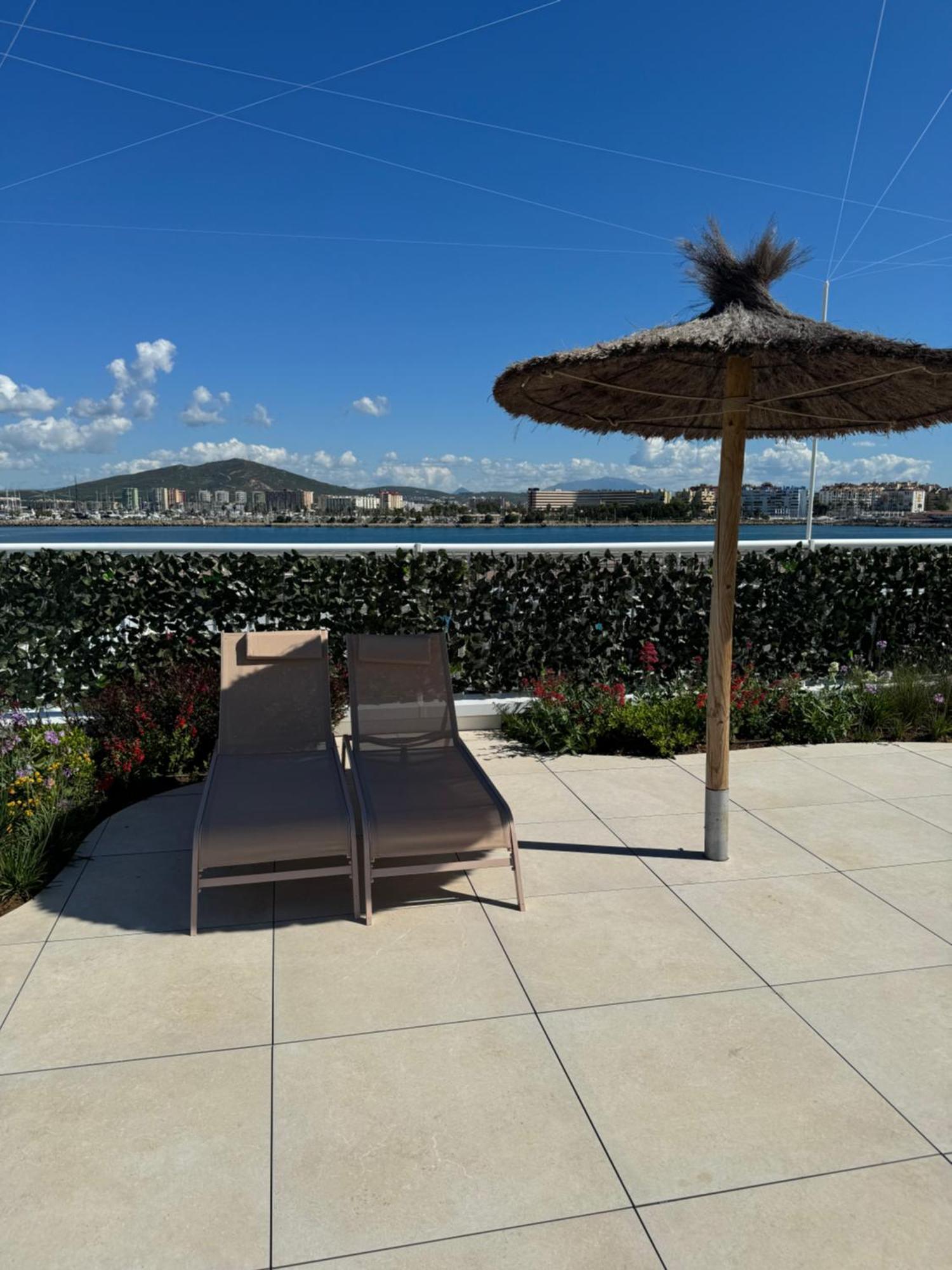 Marina Club Luxury Private Studio With Pool And Incredible Views Gibraltar Exterior foto