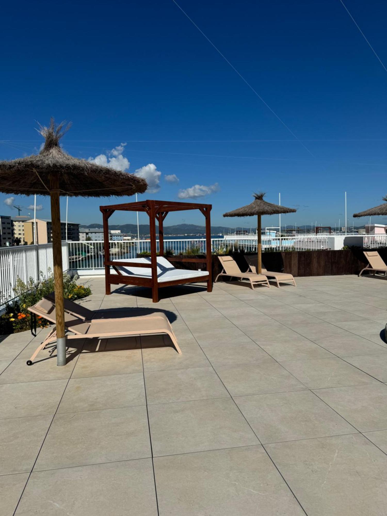 Marina Club Luxury Private Studio With Pool And Incredible Views Gibraltar Exterior foto